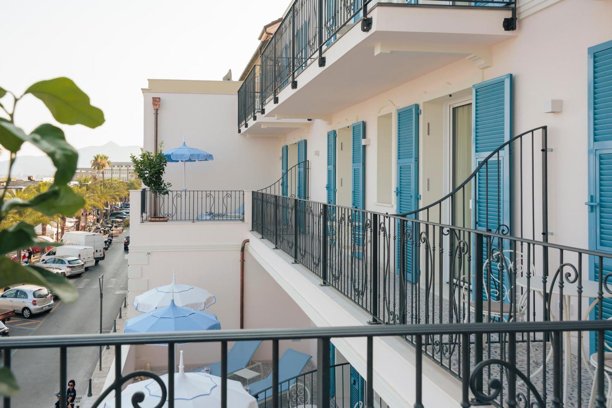 A'Mare Boutique Hotel & Spa Pietra Ligure Exterior photo